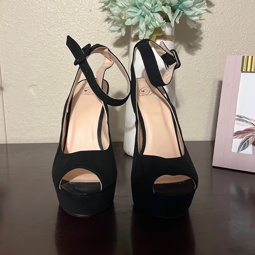 Black Suede Pumps